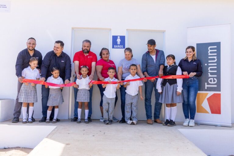 Ternium_colabora_a_la_reconstruccin_y_equipamiento_de_escuelas_en_Michoacn