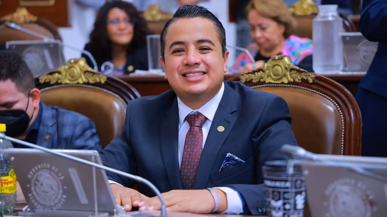 Janecarlo-Lozano-1