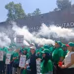 Entregan organizaciones a favor del vapeo cerca de 300 estudios científicos a diputados federales