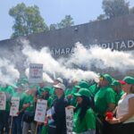 Entregan organizaciones a favor del vapeo cerca de 300 estudios científicos a diputados federales