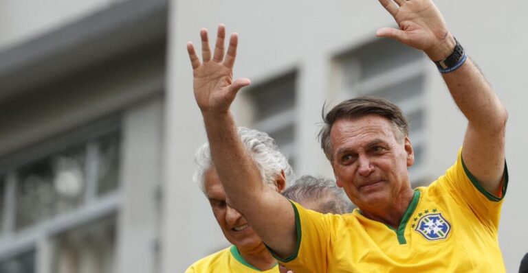 jair-bolsonaro-brasil-vacunacion-covid-1024x530