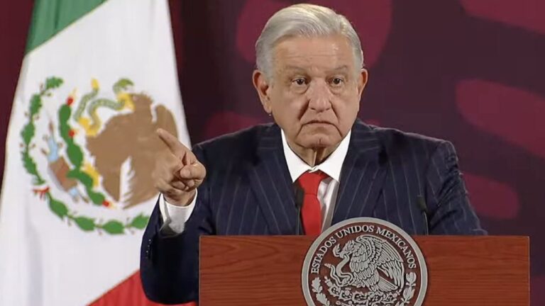 que-piense-en-su-familia-amlo-insta-a-policia-implicado-en-muerte-de-normalista-entregarse