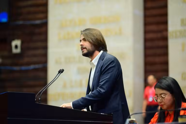 Lider-de-diputados-de-MC