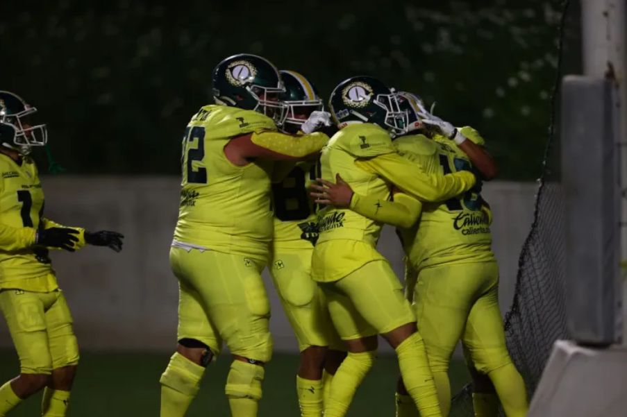 Raptors arrebató el clásico nacional de la LFA 36-31 a Fundidores, con un final de volteretas