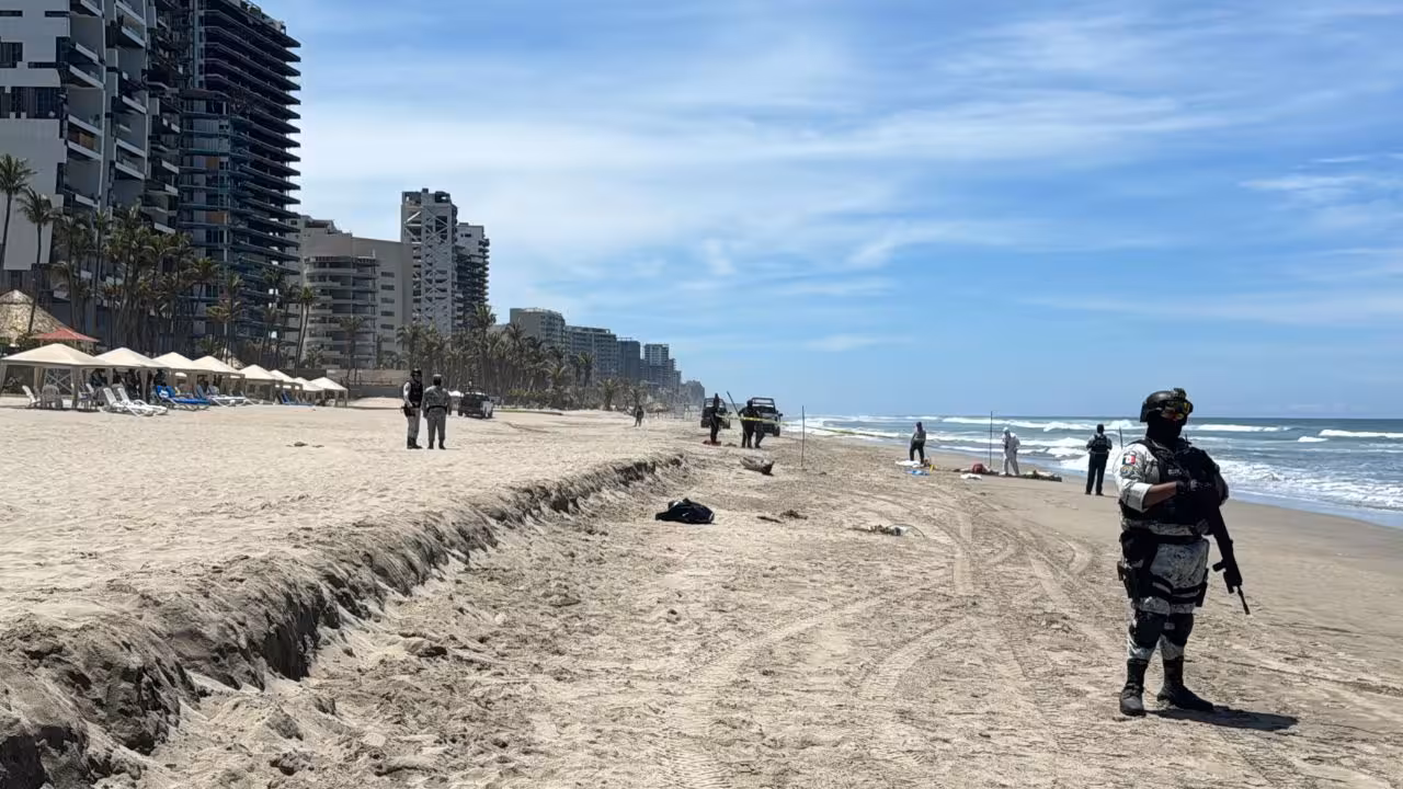 localizan-dos-cuerpos-maniatados-en-playa-revolcadero-en-zona-diamante-de-acapulco