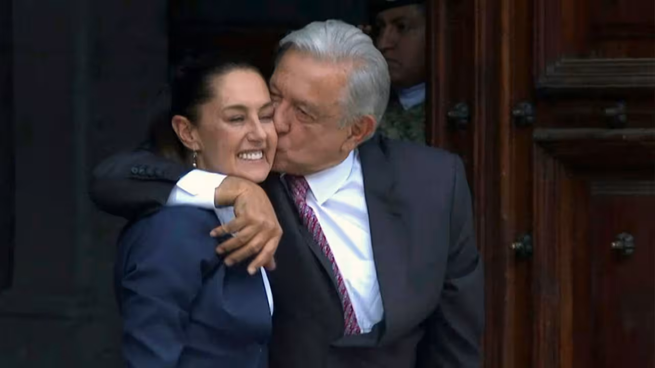 sheinbaum-es-una-bendicion-para-mexico-la-merece-nuestro-pueblo-amlo