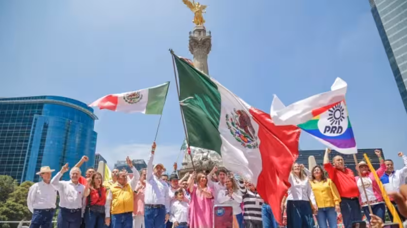 xochitl-galvez-y-la-oposicion