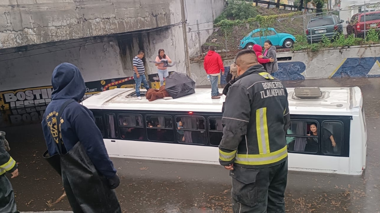 tlalnepantla_inundaciones_lluvia_bomberos