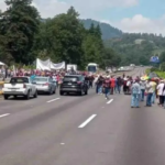 bloqueo_en_la_mexico-puebla_amlo_pide_a_campesinos_no_dejarse_manipular
