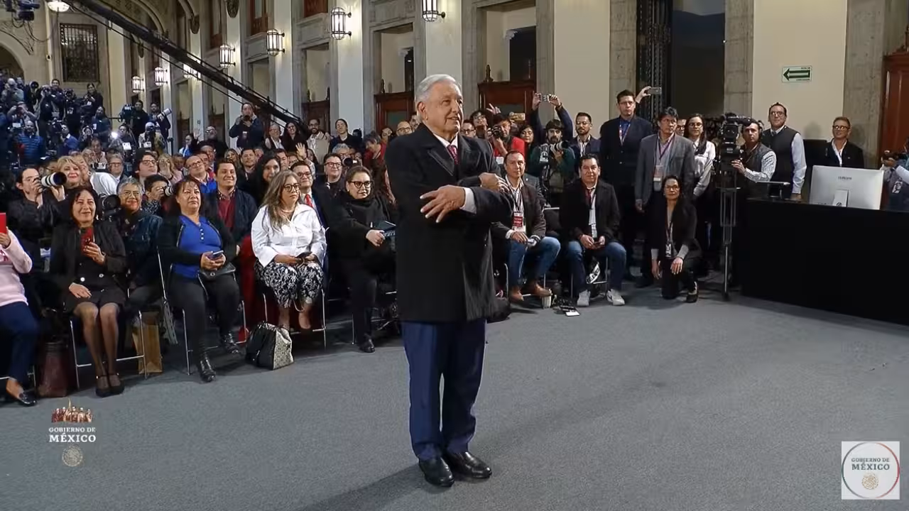 amlo_despedida_pueblo