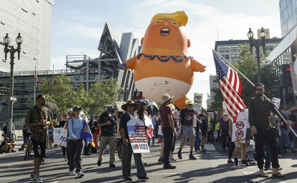 85d614c7c1df42fa87e9fb410b91fe37