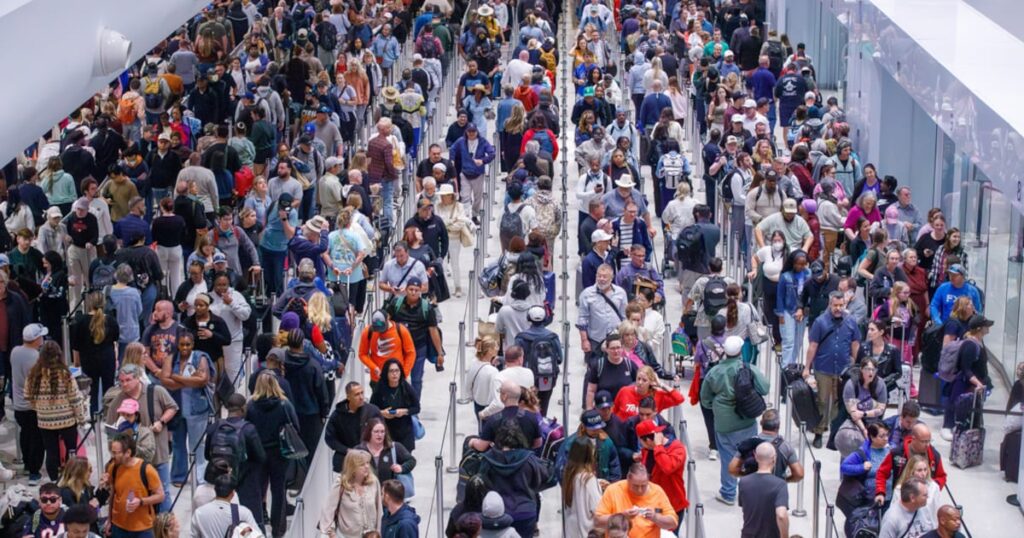 b410c4748a4342258b5ac7b2a78e5fea