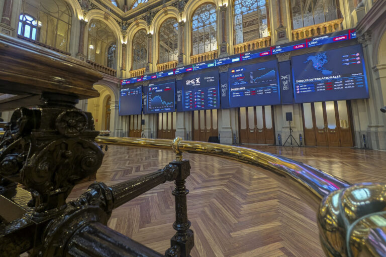 7010143ca0a64bcd99c302db60321d40