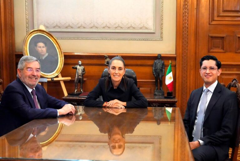 77c80822ee994f5c85c2806b7f383898