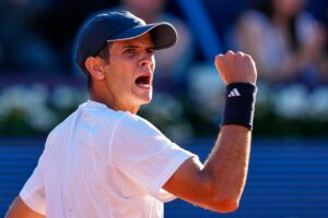 bd919d9bb72e42e9bcb1875d41ae048a