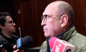 cbad9d05910e4057b61086fe2cb9ff03