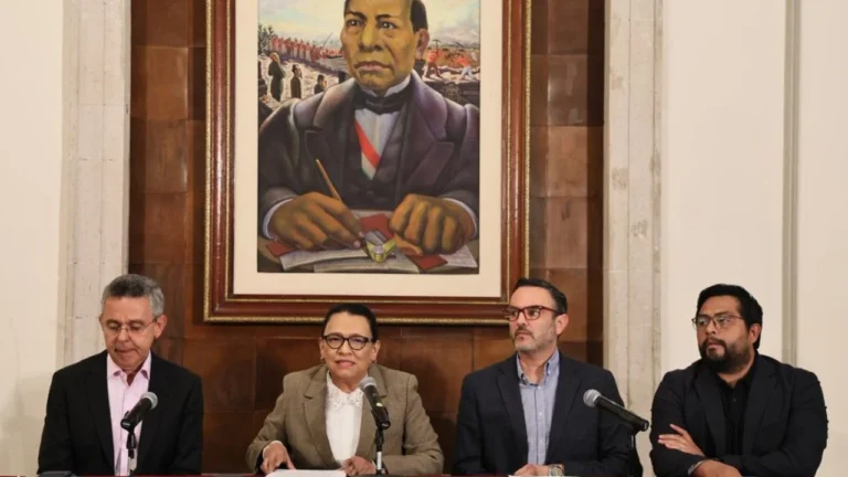 f52ceb79833944e2908718abc72c2f0b