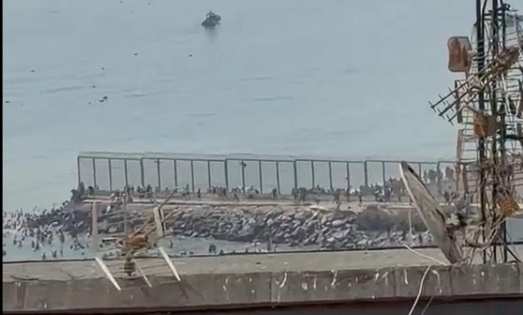 f052a46b3c21442f90e106c4b8f9e039